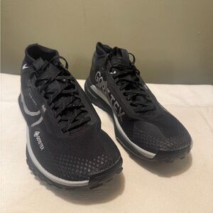 Nike Pegasus Trail 4 Gore-Tex Running Shoes Women’s Size 9 Black